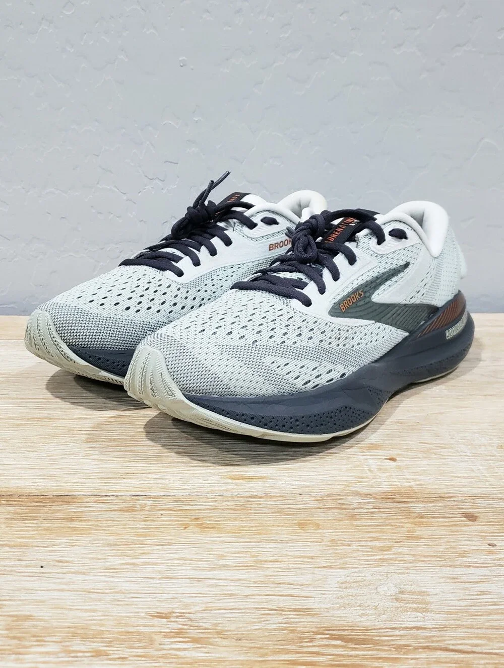 BROOKS Women's Adrenaline GTS 24 Running Shoes (8.5M) Mercury/Dk Gray